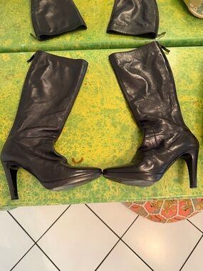 Larenzo Maserio black leather tall boots